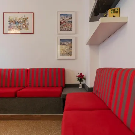 Guesthost - Piazza Bologna Comfortable Flat *