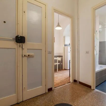 Guesthost - Piazza Bologna Comfortable Flat شقة *