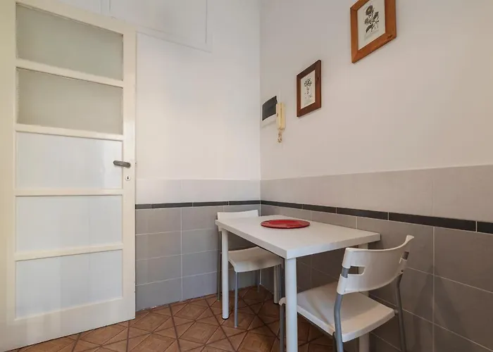 Guesthost - Piazza Bologna Comfortable Flat Διαμέρισμα *