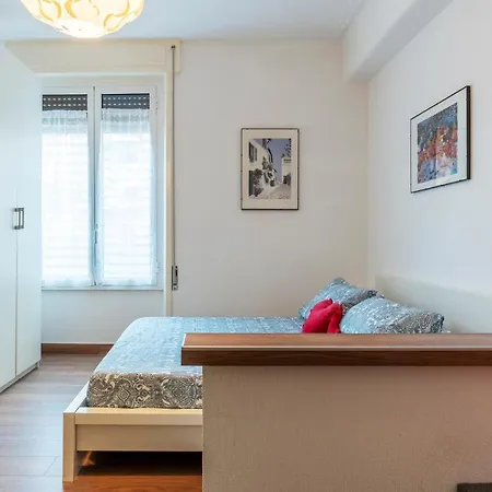 Guesthost - Piazza Bologna Comfortable Flat Roma